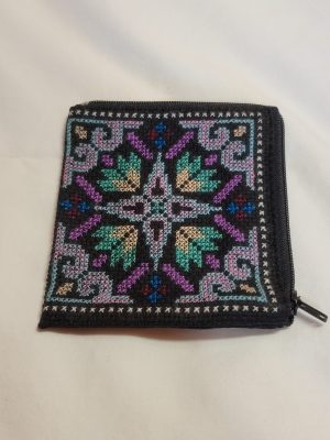 corner-zip-purse-11