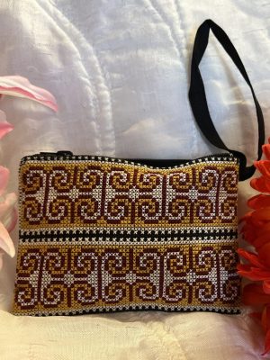 cross-stitch-purse-with-corner-strap