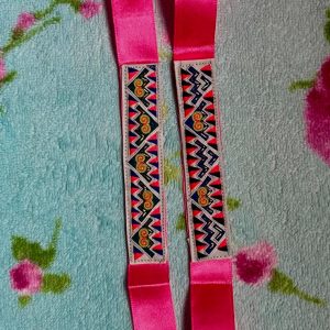 2-pink-reverse-applique-bookmarks-2