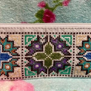 cross-stitch-pencil-holder-6