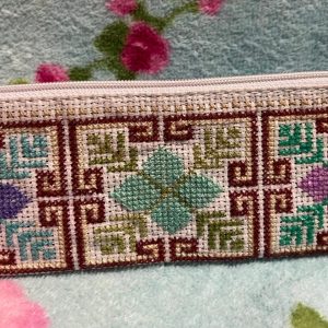 cross-stitch-pencil-holder-14