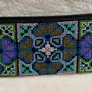 cross-stitch-pencil-holder-4